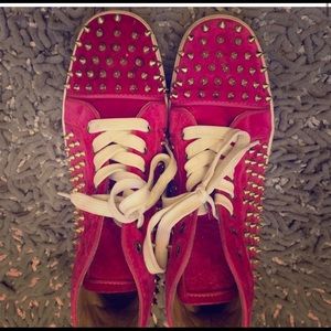 RELISTED CHRISTIAN LOUBOUTIN